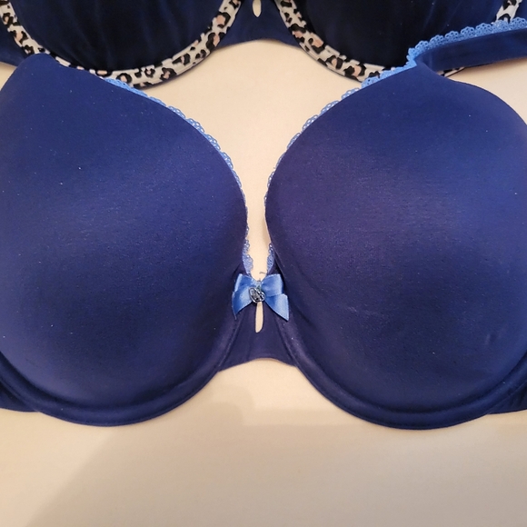 Victoria Secret bras, size 32DD - Picture 2 of 7